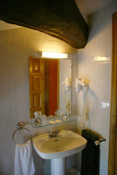Hotel Posada Del Pas Ontaneda Екстер'єр фото